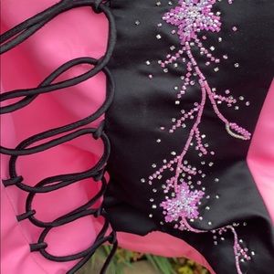 2pc ballgown size 22 (will fit down to a 16)